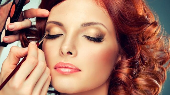 Макияж smoky eyes