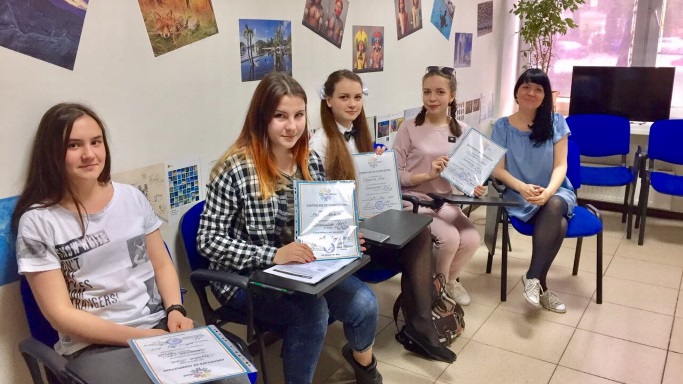 ДВА бесплатных занятия английским для подростков в группе