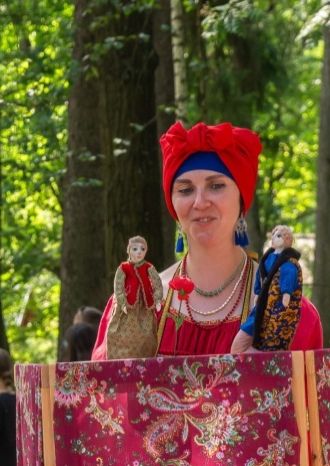 Семейные интерактивные «сказочные» программы у Детского домика