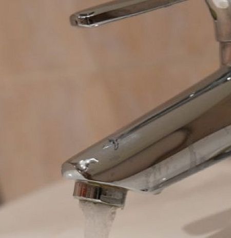 Жителям Подмосковья напомнили о нормативах давления воды в системах водоснабжения