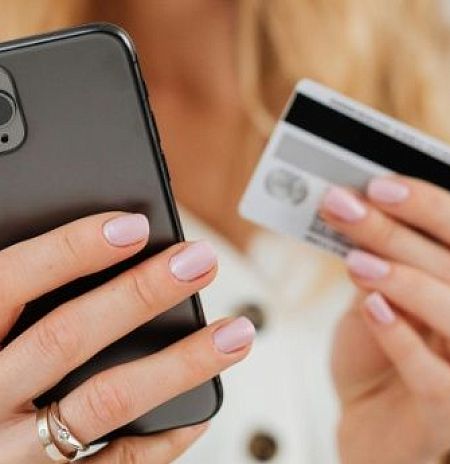 Есть ли МФО, которые выдают займы абсолютно всем?