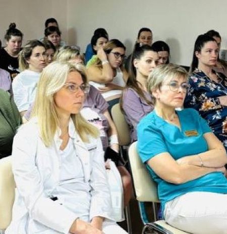 В Пушкинском перинатальном центре состоялась встреча с детским нейропсихологом: от строения нейрона до первых слов