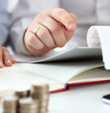 Кредиты vs займы: что выбрать и в каких ситуациях?